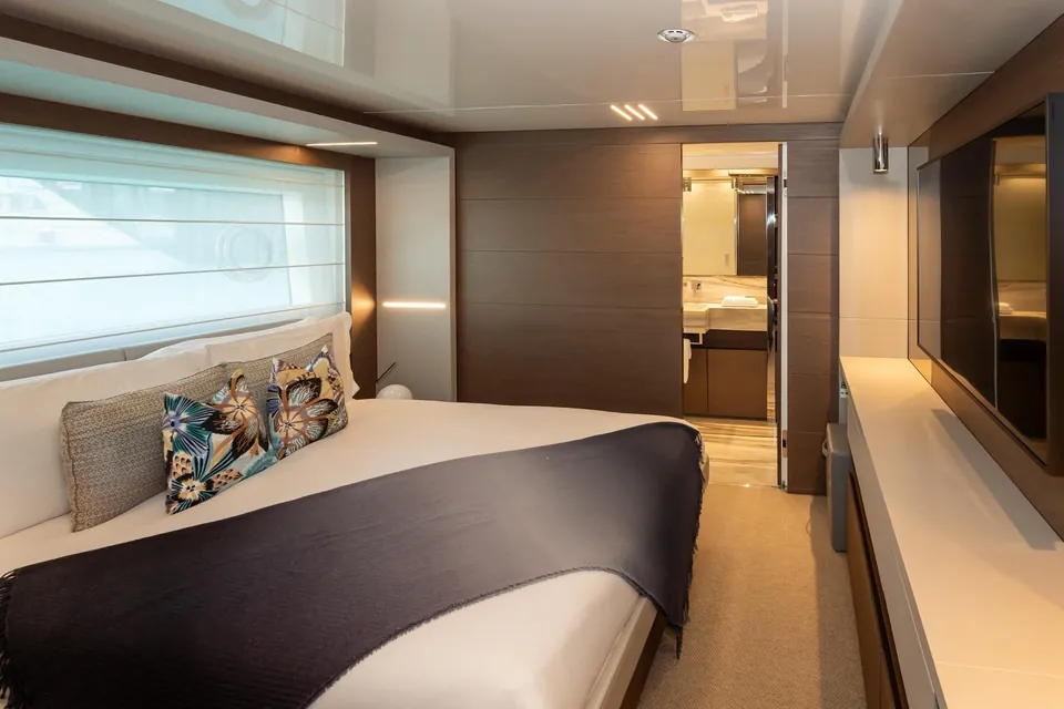 Willpower, 2018 Custom Line Navetta 37, photo 12