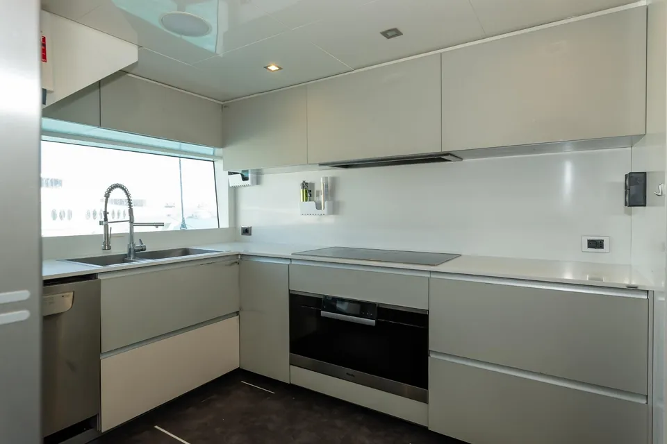 Willpower, 2018 Custom Line Navetta 37, photo 21