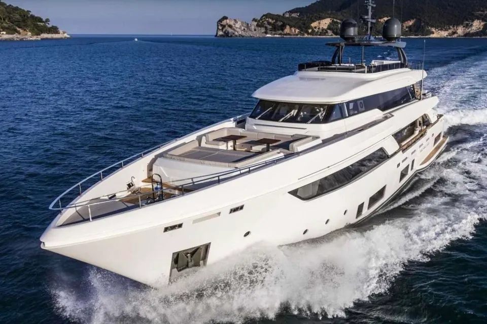 Willpower, 2018 Custom Line Navetta 37, photo 41