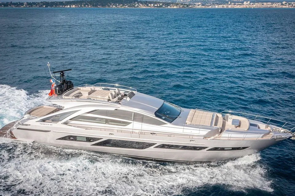 Magic of Ayr, 2021 Pershing 9X, photo 1