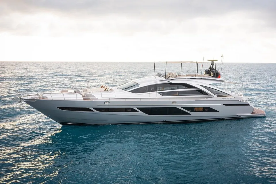 Magic of Ayr, 2021 Pershing 9X, photo 3