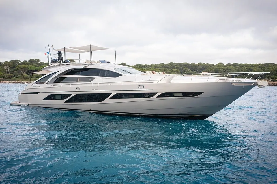 Magic of Ayr, 2021 Pershing 9X, photo 4