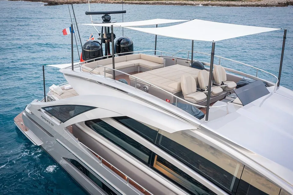 Magic of Ayr, 2021 Pershing 9X, photo 5