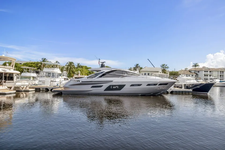 2020 Pershing 7X, photo 1