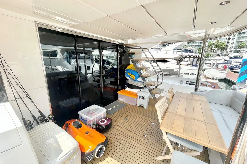 Excellence, 2019 Sunseeker Manhattan 66, photo 2