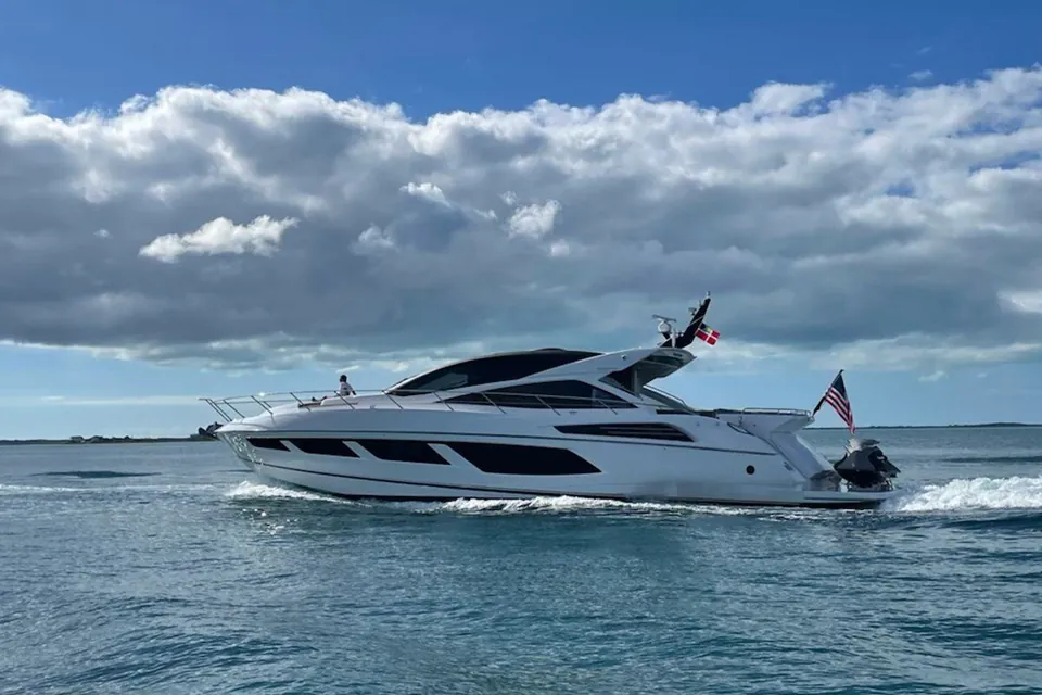 Jolly Rogers, 2018 Sunseeker Predator 68, photo 3