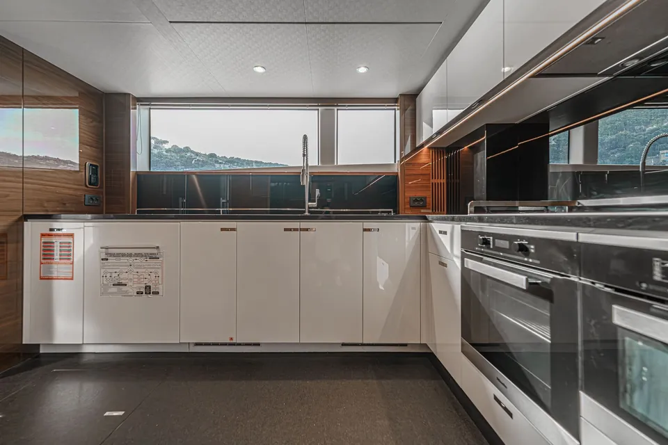 Avalon, 2018 Princess 35M, photo 19