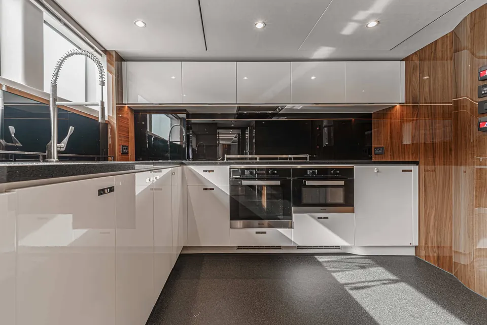 Avalon, 2018 Princess 35M, photo 52