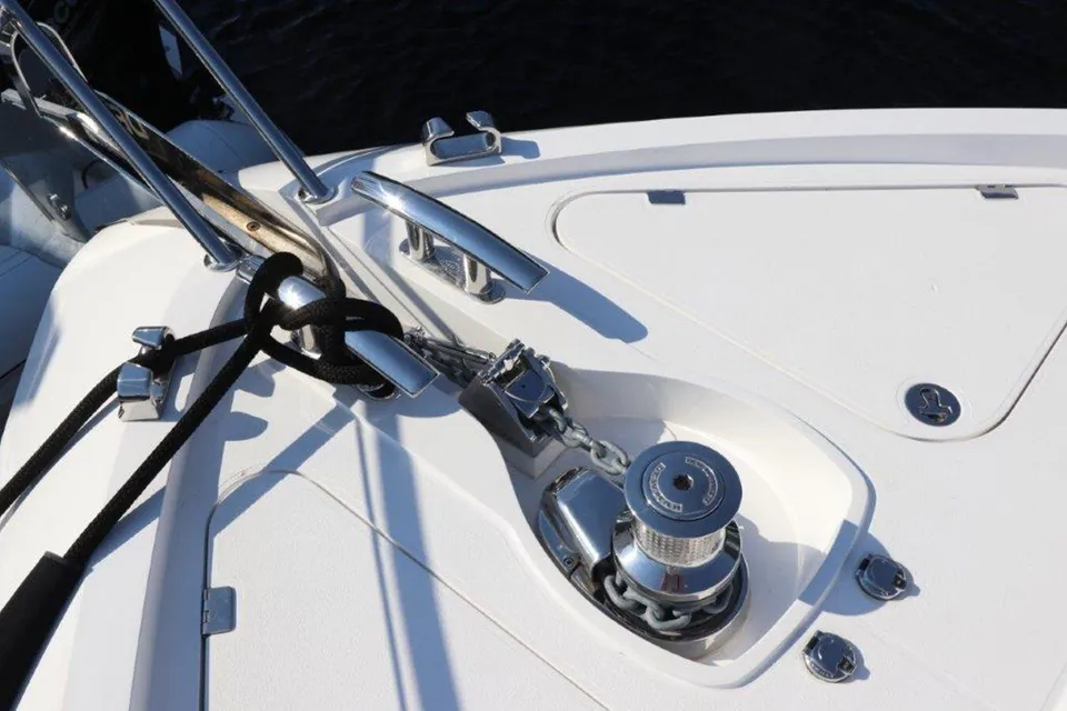 Hide Out, 2018 Sunseeker Predator, photo 8