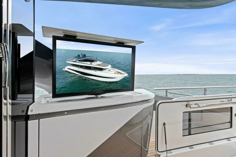 Amarula Sun, 2024 Princess X80, photo 100