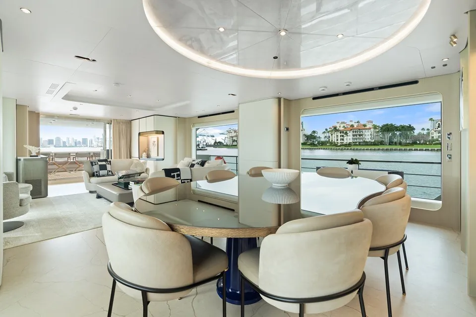 Freedome, 2022 Azimut Grande 32M, photo 3