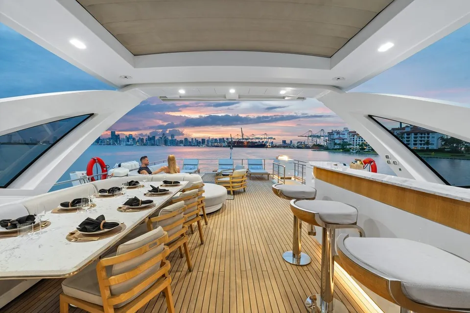 Freedome, 2022 Azimut Grande 32M, photo 5