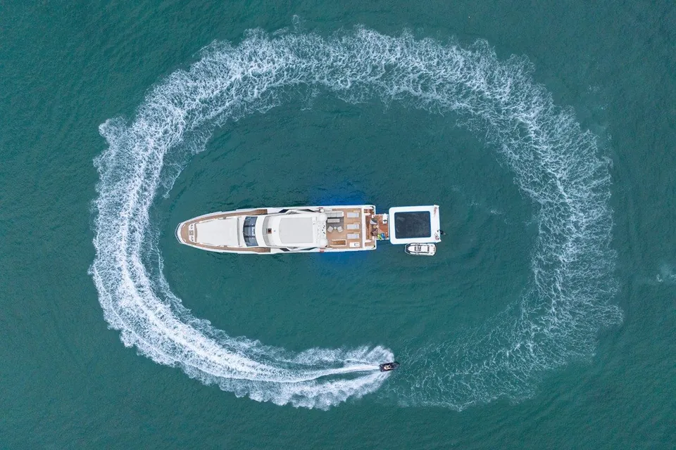 Freedome, 2022 Azimut Grande 32M, photo 6