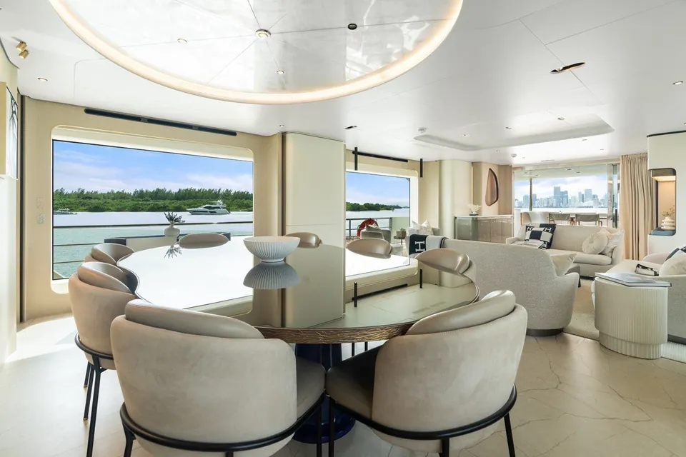Freedome, 2022 Azimut Grande 32M, photo 9