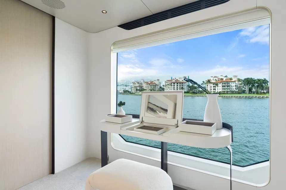 Freedome, 2022 Azimut Grande 32M, photo 14