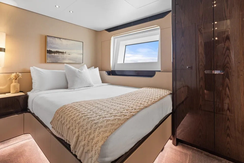 Freedome, 2022 Azimut Grande 32M, photo 18