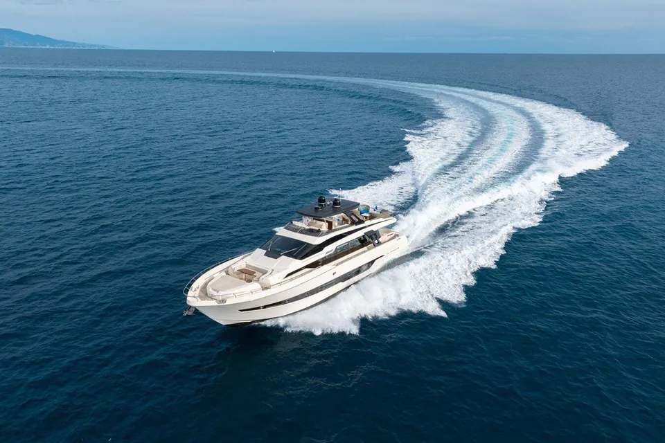 Cecilou, 2018 Cayman Yachts F920, photo 3