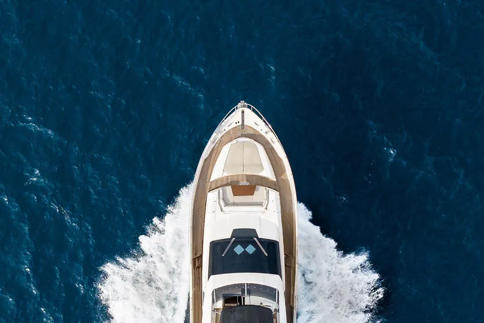Cecilou, 2018 Cayman Yachts F920, photo 4