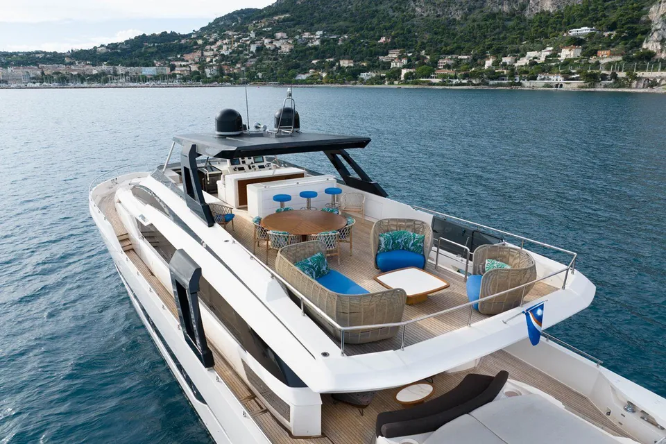 Cecilou, 2018 Cayman Yachts F920, photo 7