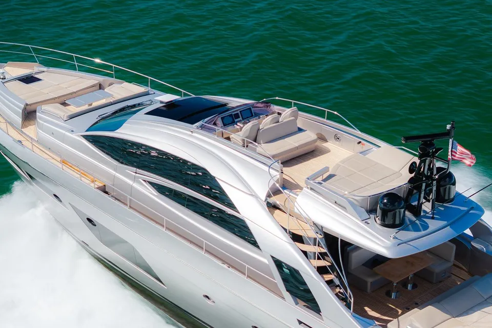 Nova, 2021 Pershing 8X, photo 6
