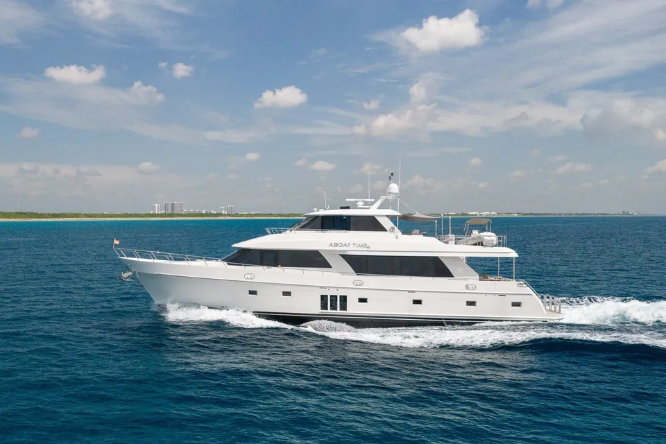 Aboat Time, 2018 Ocean Alexander 70E Flybridge, photo 4