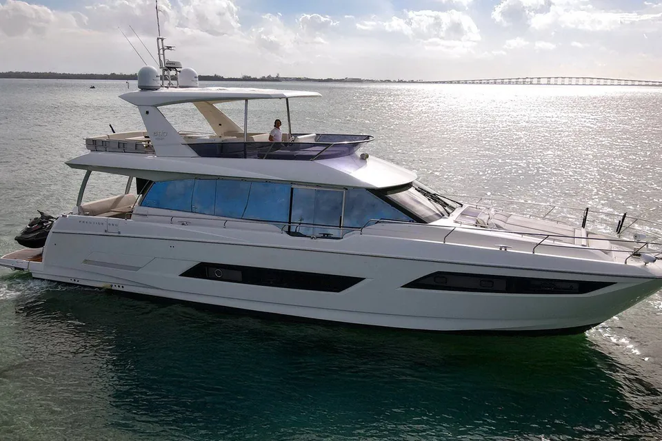 Yachtooma, 2017 Prestige Yachts 680, photo 2