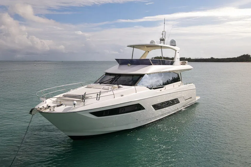 Yachtooma, 2017 Prestige Yachts 680, photo 8