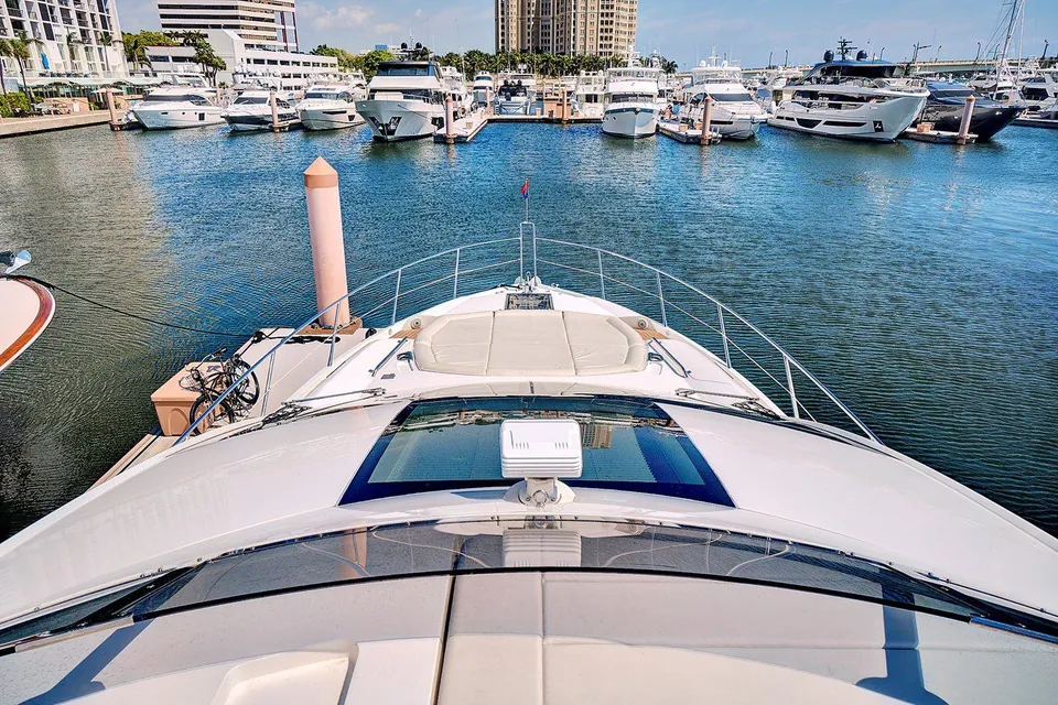 Once Around, 2017 Sunseeker 68 Sport Yacht, photo 7