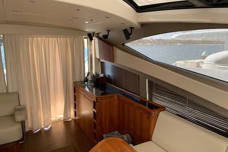 Piece of Ship, 2017 Sunseeker Predator, photo 8
