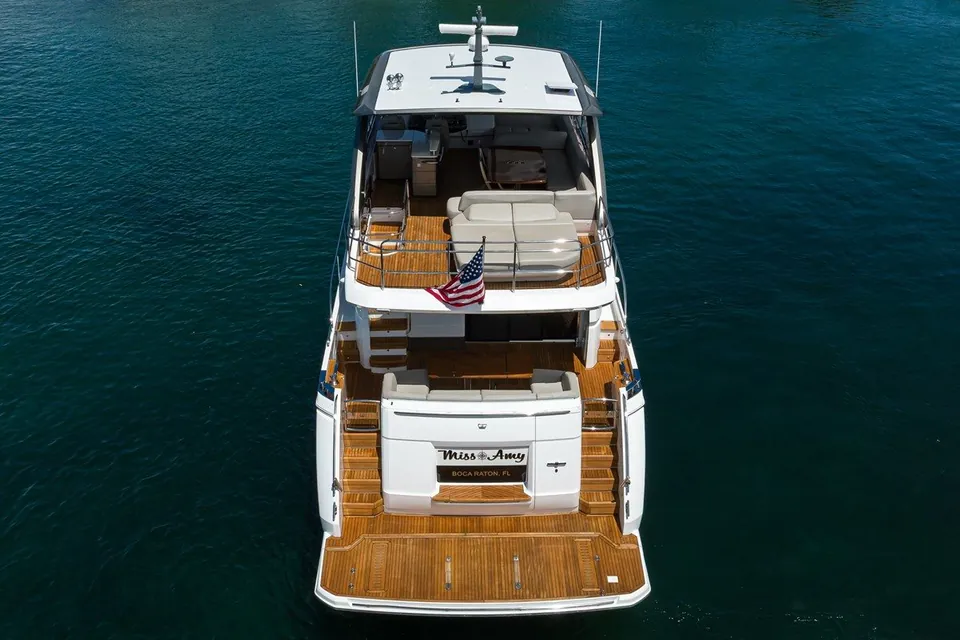 Miss Amy, 2020 Princess F70, photo 11