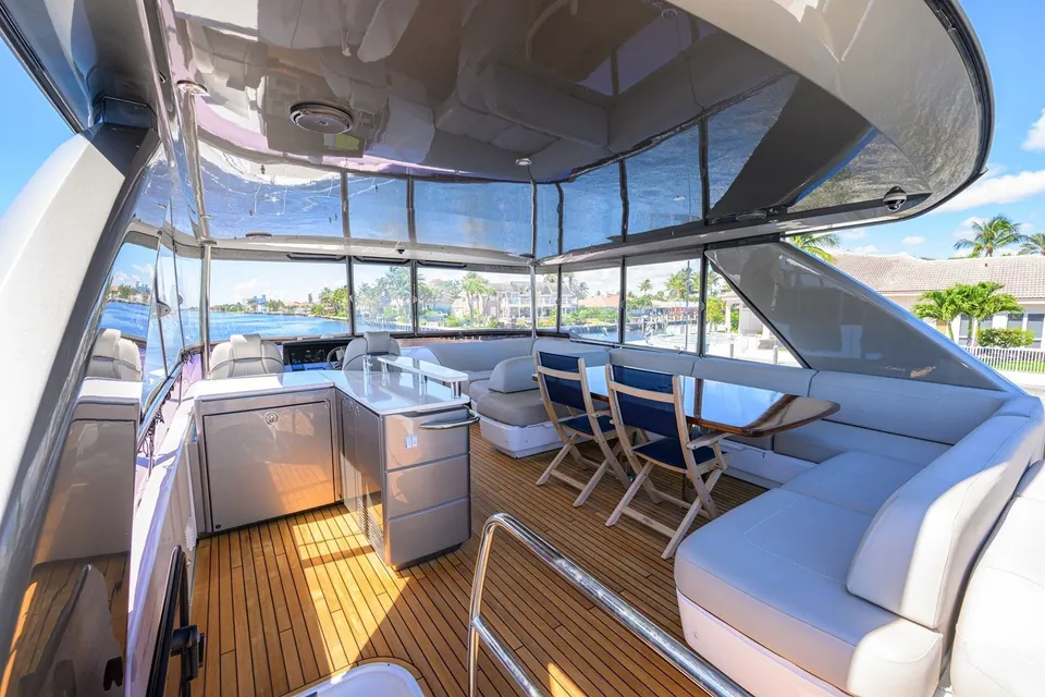 Miss Amy, 2020 Princess F70, photo 52