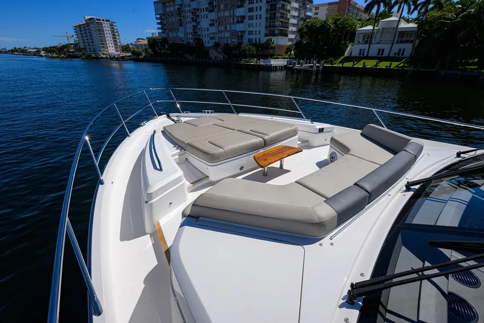 Miss Amy, 2020 Princess F70, photo 73