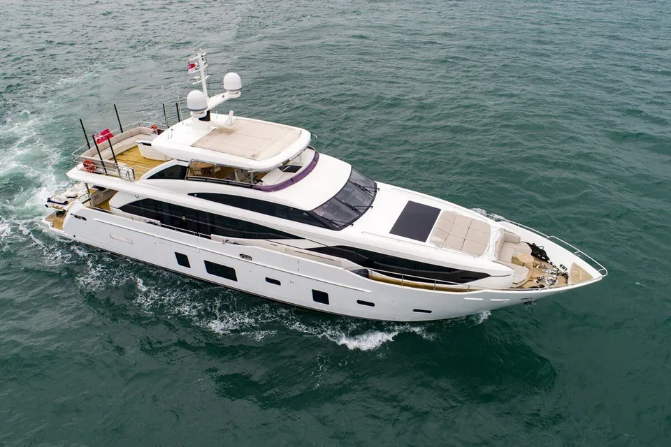 Spirit of Elijah, 2017 Princess 30M, photo 2