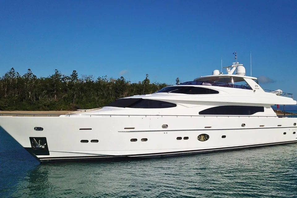 Euphoria, 2017 Custom Line Navetta 37, photo 4