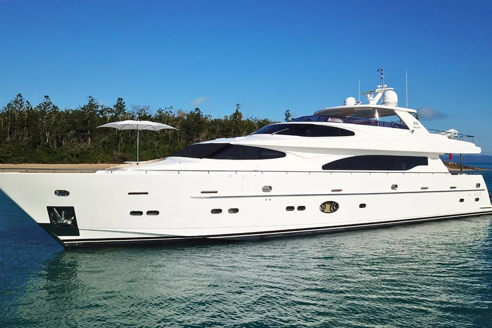 Euphoria, 2017 Custom Line Navetta 37, photo 5