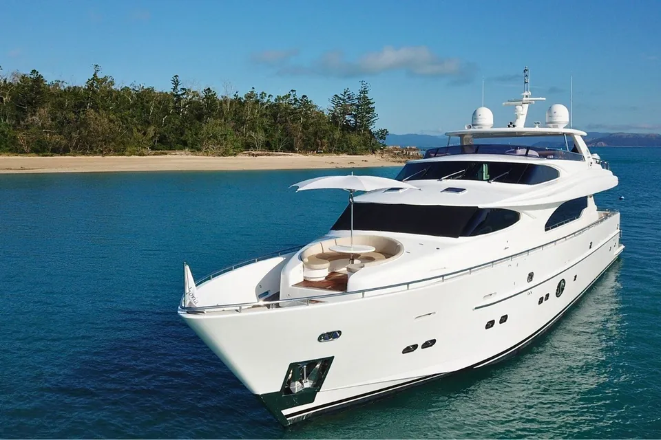 Euphoria, 2017 Custom Line Navetta 37, photo 6