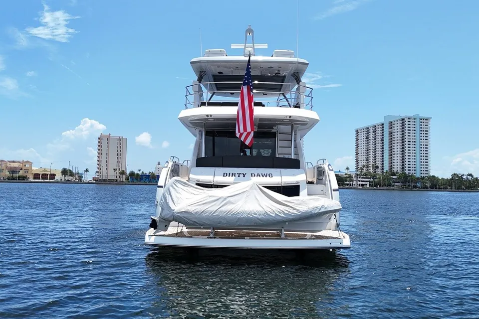 Dirty Dawg, 2017 Sunseeker 75 Yacht, photo 5