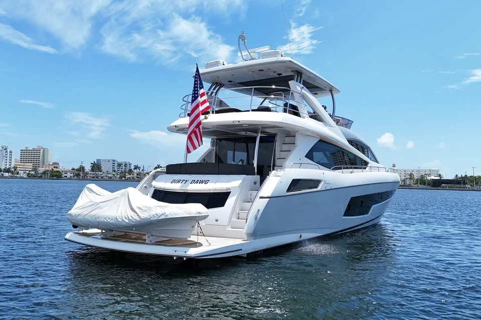 Dirty Dawg, 2017 Sunseeker 75 Yacht, photo 6