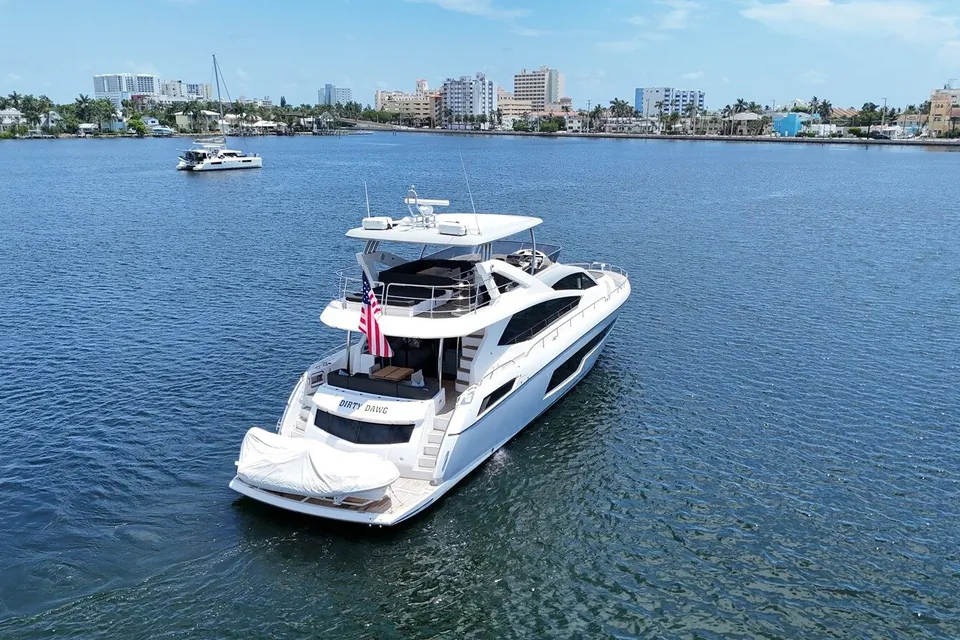 Dirty Dawg, 2017 Sunseeker 75 Yacht, photo 8