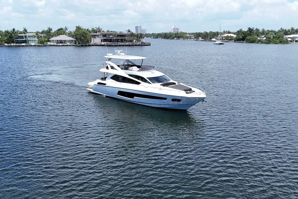 Dirty Dawg, 2017 Sunseeker 75 Yacht, photo 10