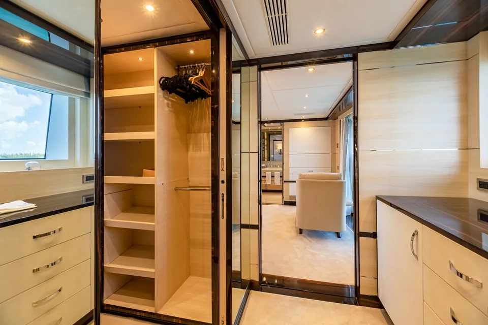 Inspiration, 2018 Benetti Fast 125, photo 36
