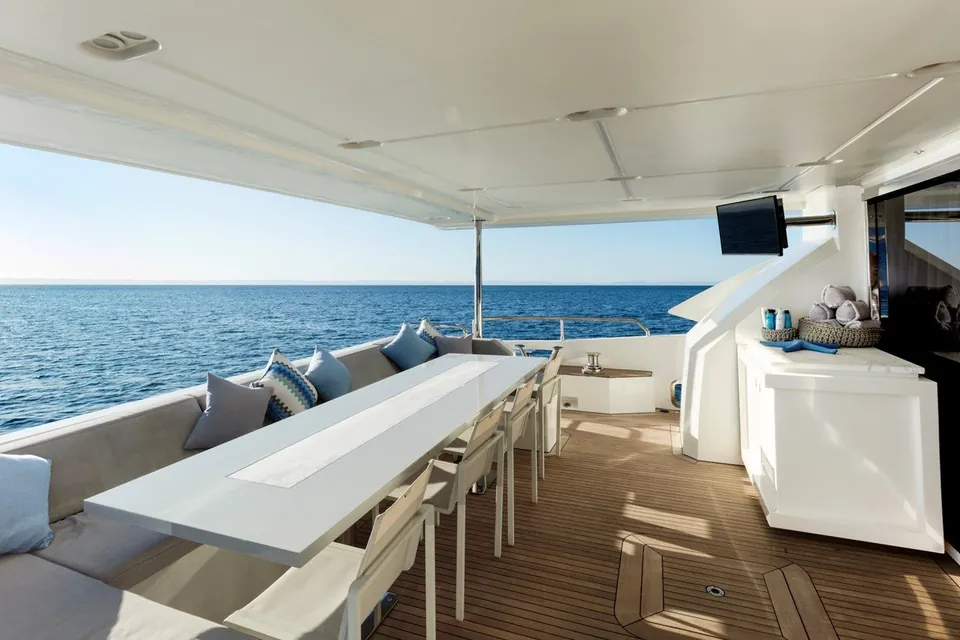 Indigo, 2017 Azimut Grande 30M, photo 7