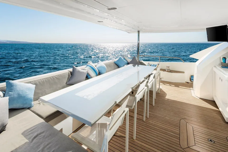Indigo, 2017 Azimut Grande 30M, photo 8