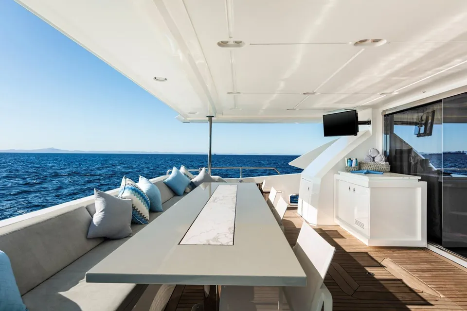 Indigo, 2017 Azimut Grande 30M, photo 9