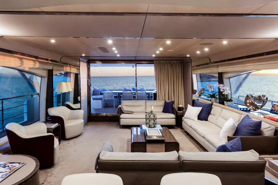 Indigo, 2017 Azimut Grande 30M, photo 10
