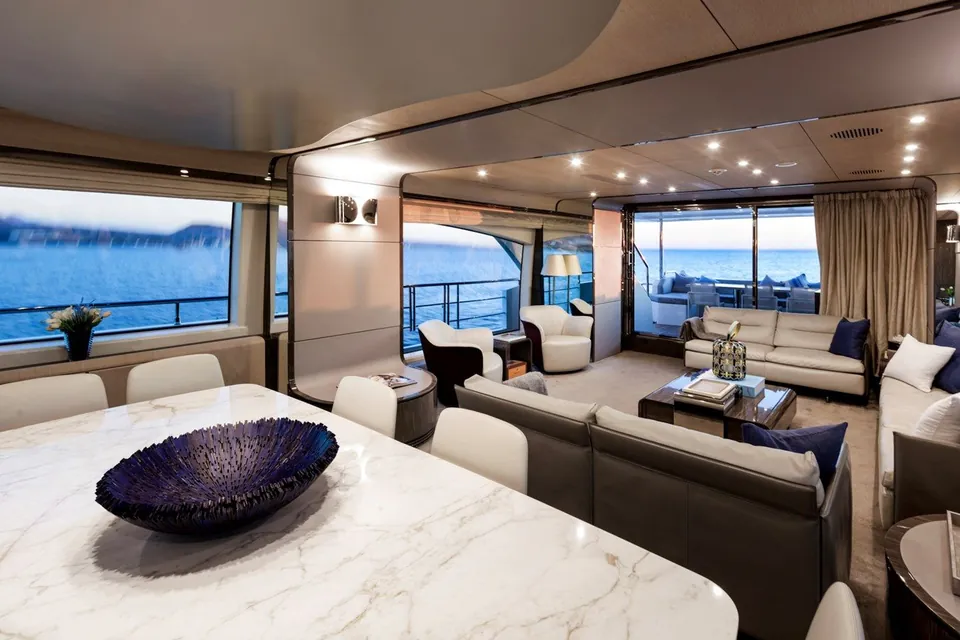 Indigo, 2017 Azimut Grande 30M, photo 11