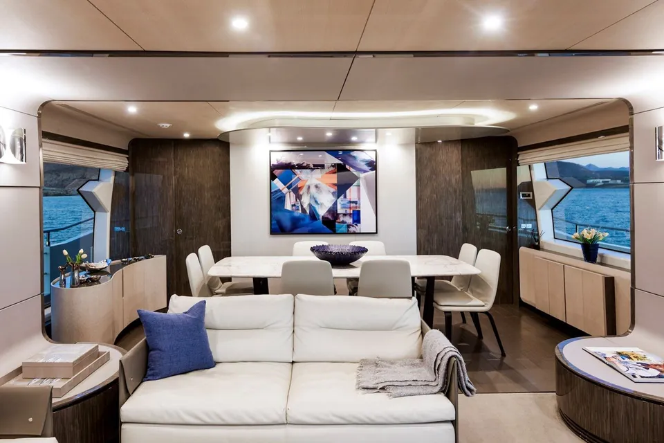 Indigo, 2017 Azimut Grande 30M, photo 12