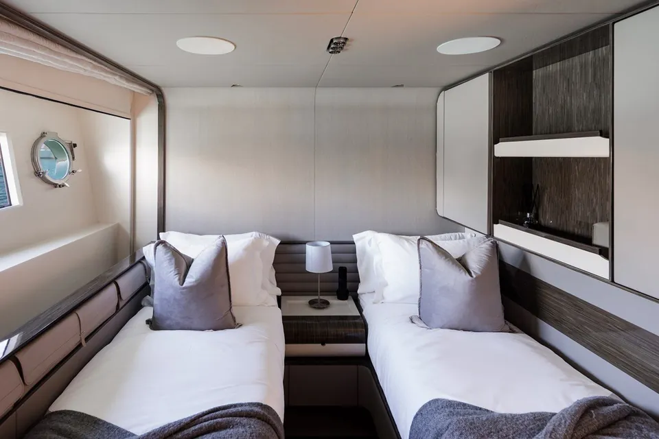 Indigo, 2017 Azimut Grande 30M, photo 20