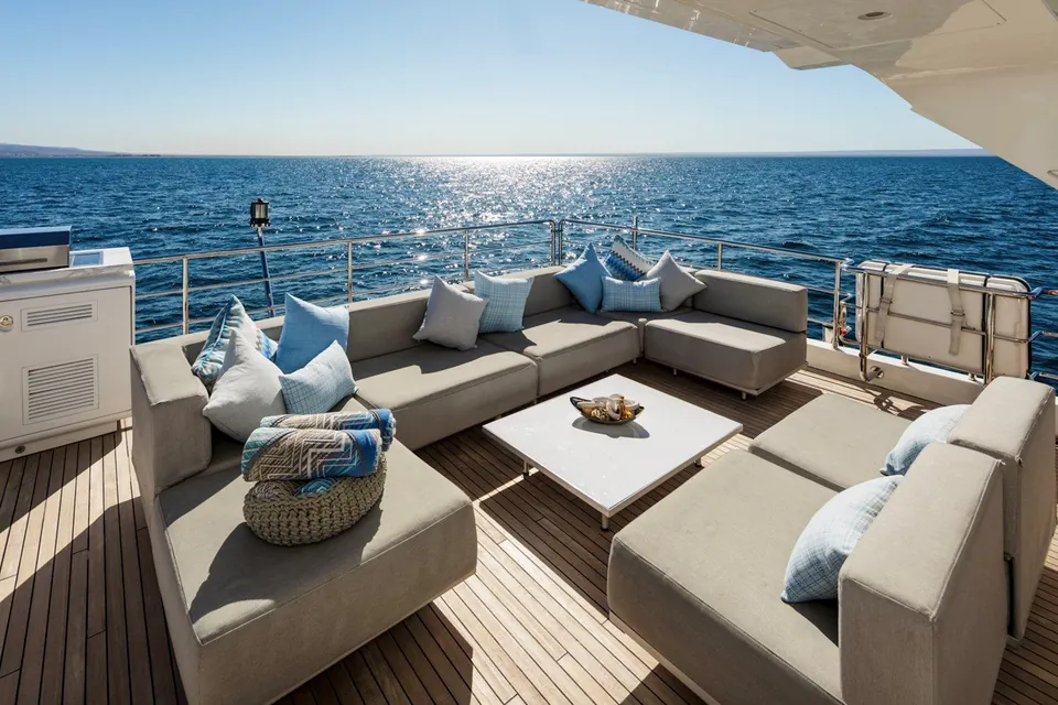 Indigo, 2017 Azimut Grande 30M, photo 23