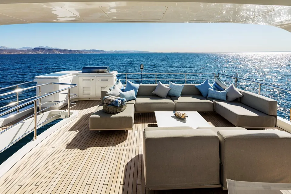 Indigo, 2017 Azimut Grande 30M, photo 26